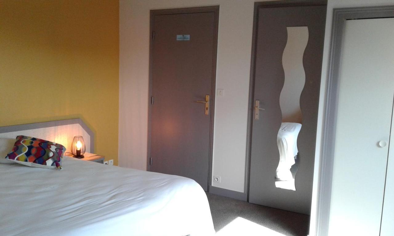 Hotel Restaurant Le Capricorne Pouldreuzic Dış mekan fotoğraf