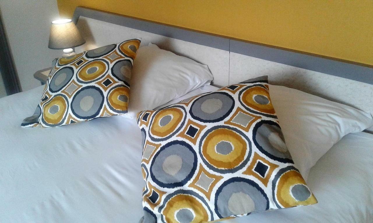 Hotel Restaurant Le Capricorne Pouldreuzic Dış mekan fotoğraf